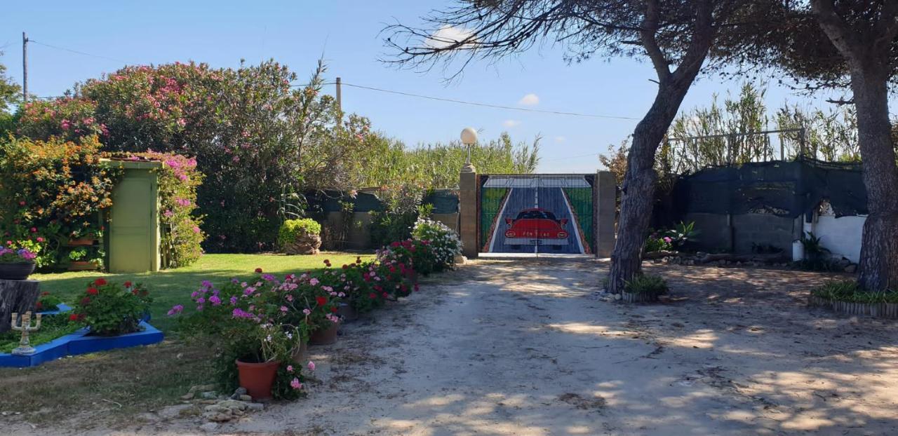 Finca Las Dunas Con Dos Chalets Con Jacuzzis En Primera Linea De Playa Uno De 4 Dormitorios Y Otro De 2 Dormitorios Rota Exterior foto