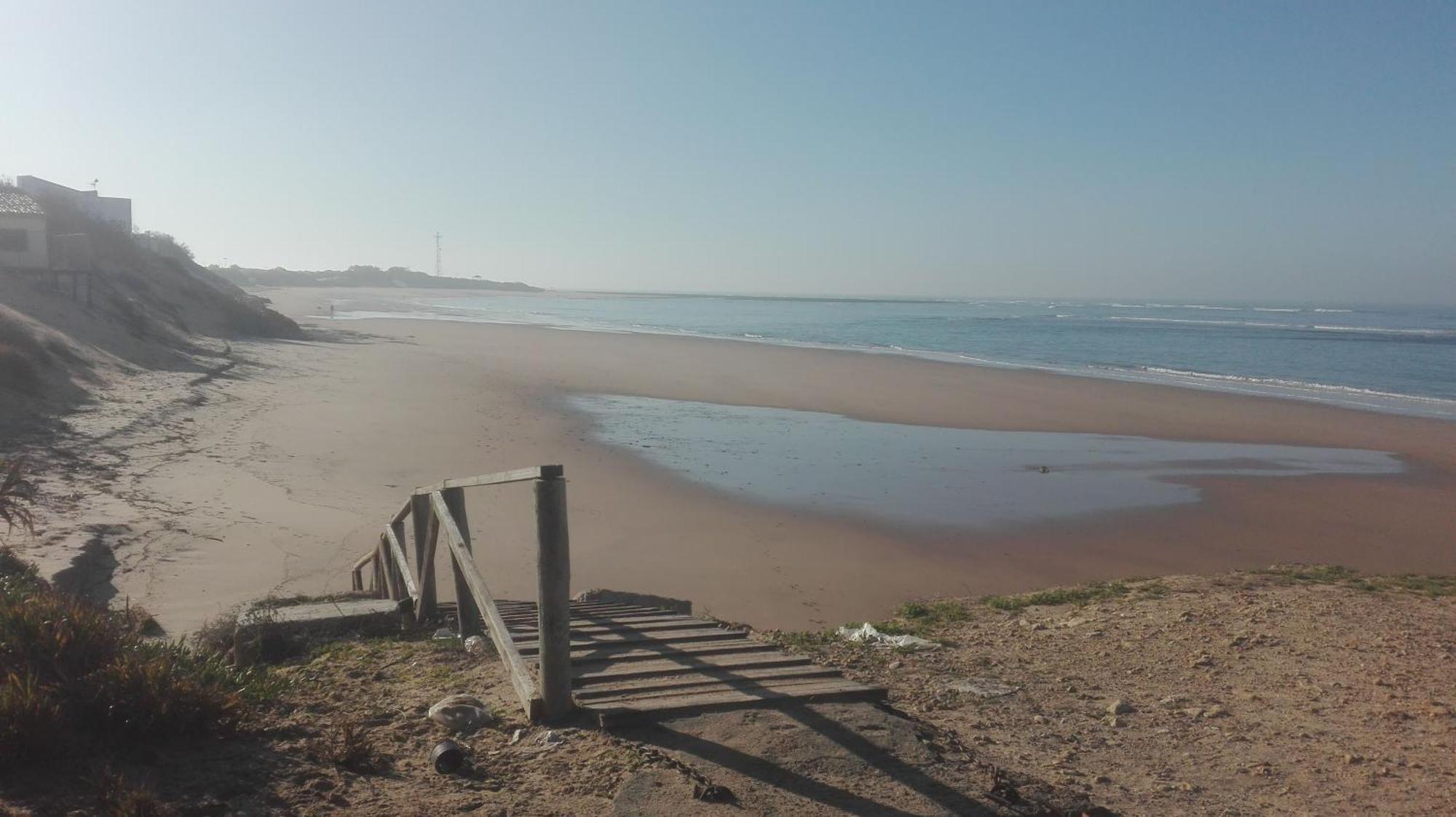 Finca Las Dunas Con Dos Chalets Con Jacuzzis En Primera Linea De Playa Uno De 4 Dormitorios Y Otro De 2 Dormitorios Rota Exterior foto